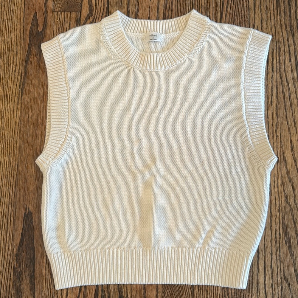 wilfred sweater vest size M